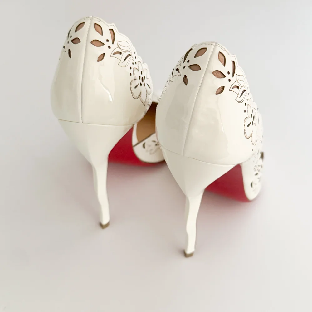 Christian Louboutin アイボリー ハイヒール Miss Z Mule - 80 mm Mules - Diamond-shaped laminated lamb nappa